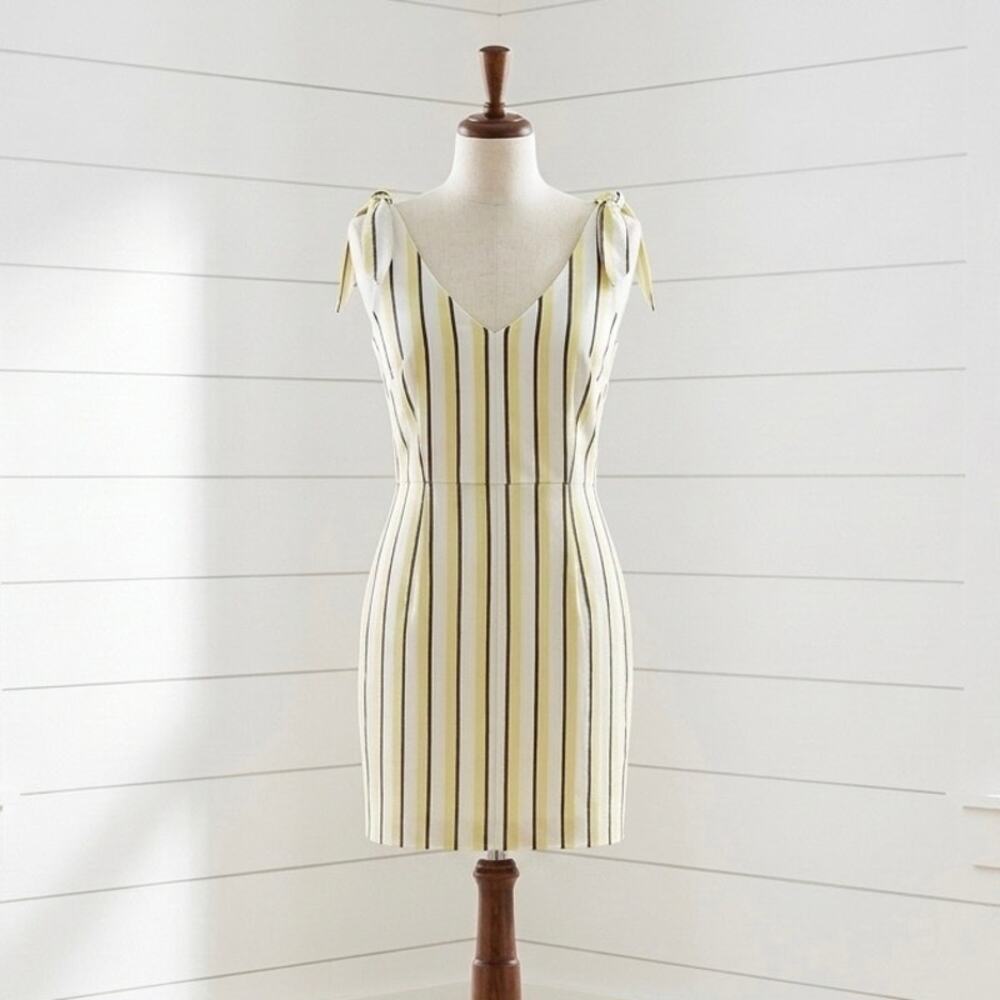 Cupcakes and Cashmere Marguerite Striped  Mini Dress Sz Quiet Luxury Coastal sz4